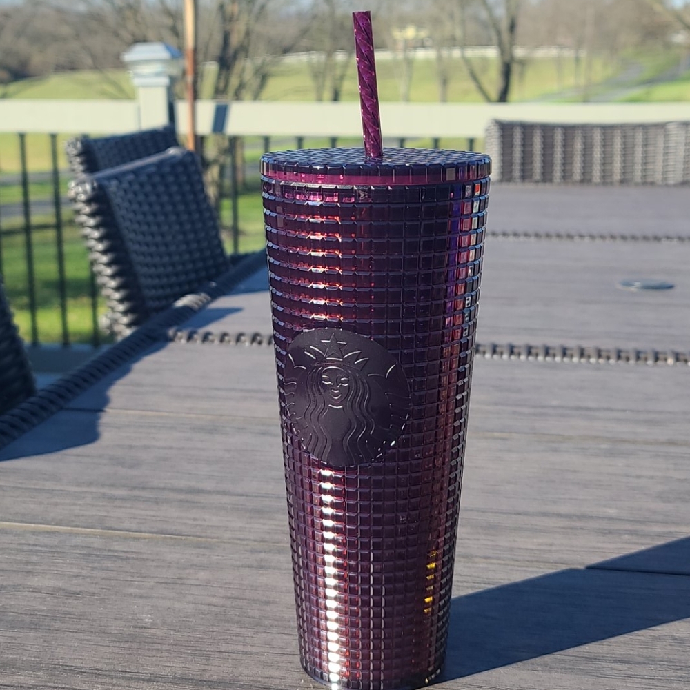 NEW LIMITED EDITION Starbucks grid tumbler